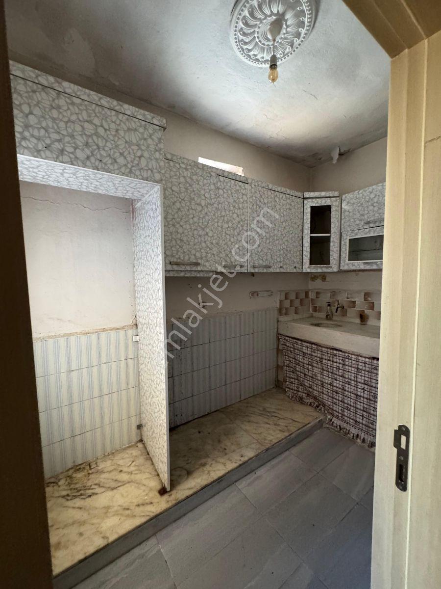 Emlak 72 Den Satılık Müstakil Ev Aydınlıkevler De — fotoğraf 23