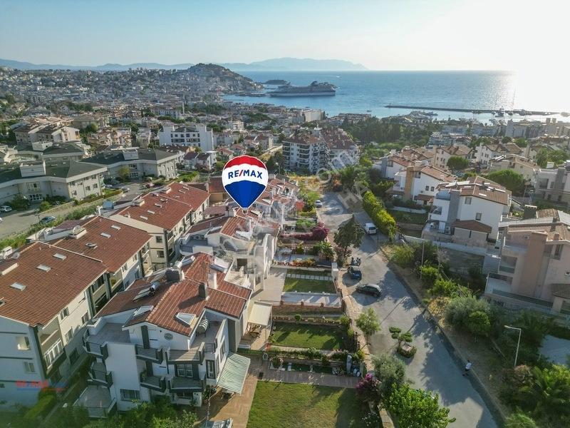 Marina Seçkin Konakları Muhteşem Deniz Manzaralı 5+2 Villa