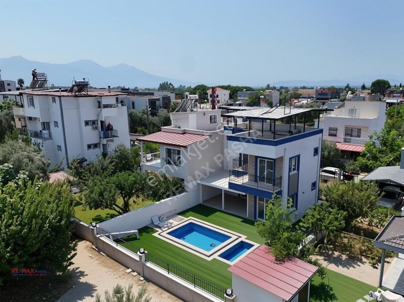 Özkent Sitesi Yeni Yapım Denize Yakın Özel Havuzlu 3+1 Villa