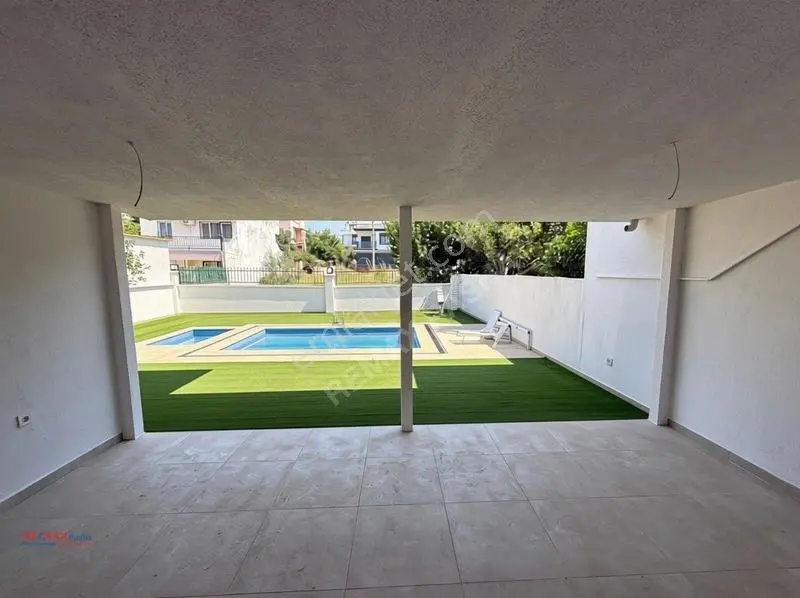 Özkent Sitesi Yeni Yapım Denize Yakın Özel Havuzlu 3+1 Villa — fotoğraf 9