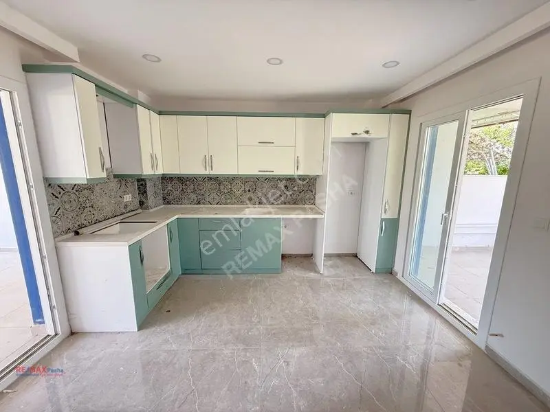 Özkent Sitesi Yeni Yapım Denize Yakın Özel Havuzlu 3+1 Villa — fotoğraf 15