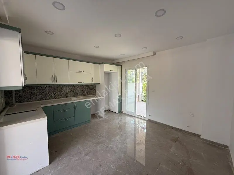 Özkent Sitesi Yeni Yapım Denize Yakın Özel Havuzlu 3+1 Villa — fotoğraf 16