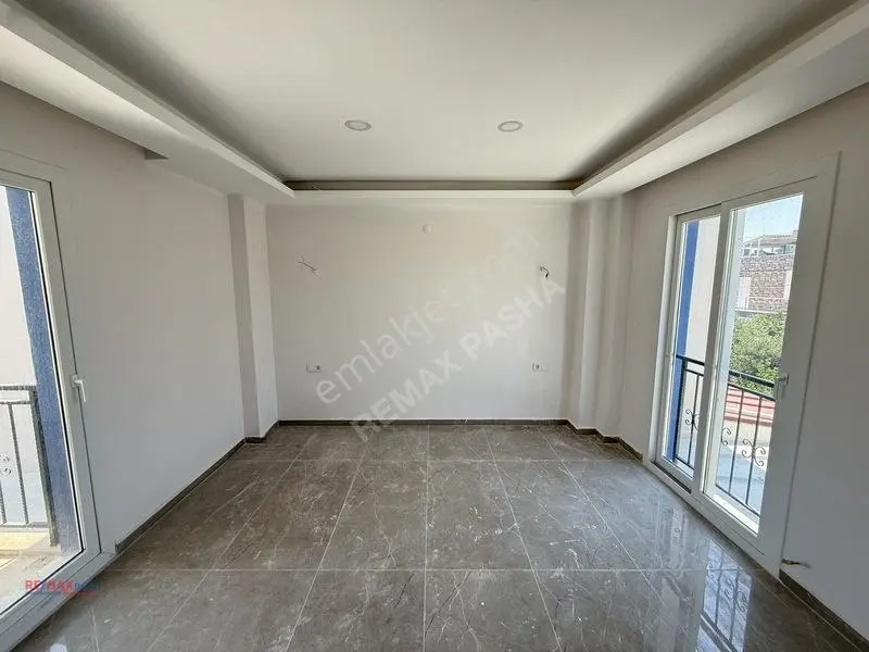 Özkent Sitesi Yeni Yapım Denize Yakın Özel Havuzlu 3+1 Villa — fotoğraf 23
