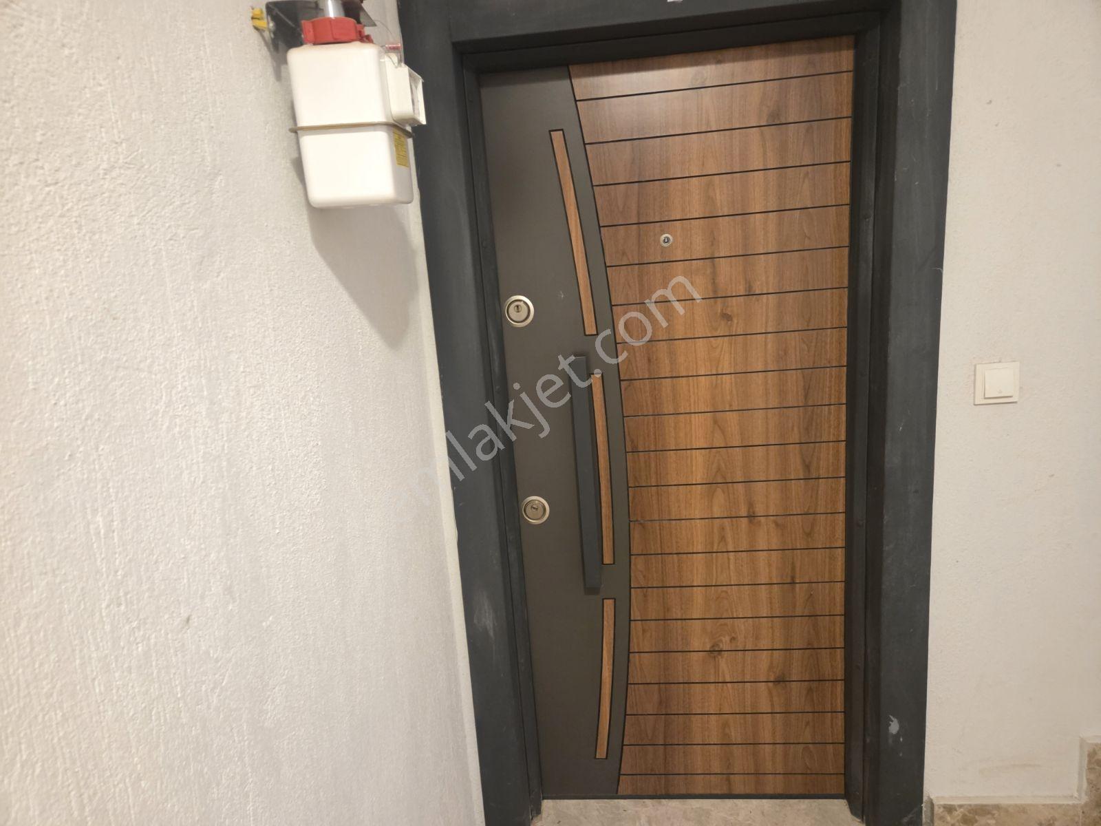 Yenifoça Burunucu'nda Denize Sıfır Satılık 2+1 Daire — fotoğraf 5