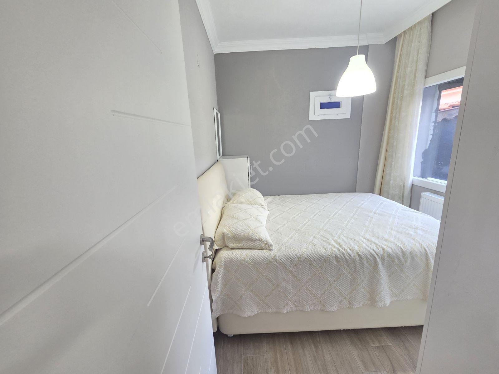 Yenifoça Burunucu'nda Denize Sıfır Satılık 2+1 Daire — fotoğraf 17