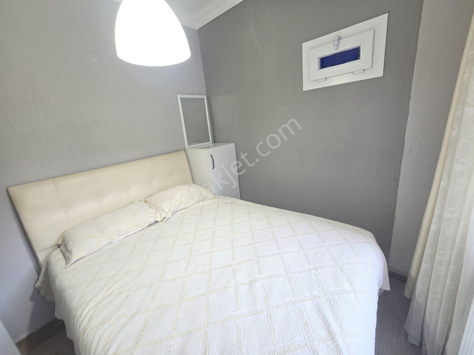 Yenifoça Burunucu'nda Denize Sıfır Satılık 2+1 Daire — fotoğraf 21