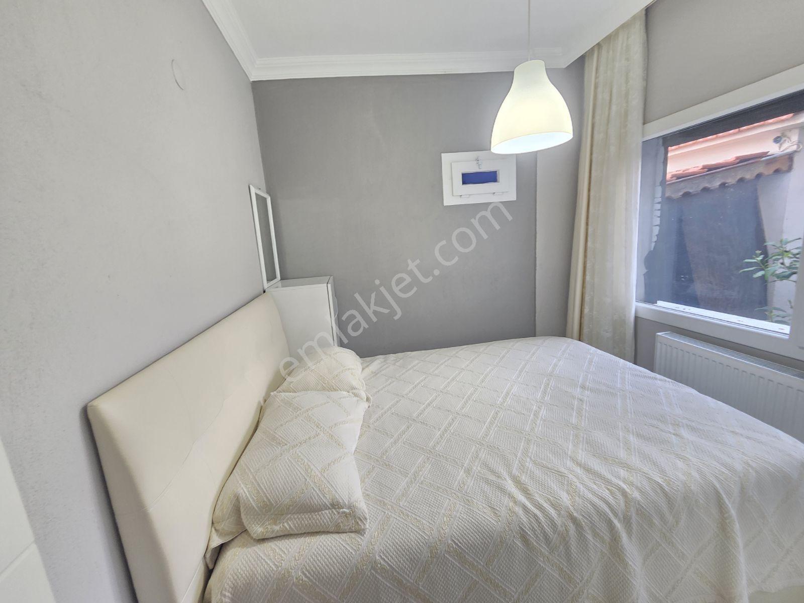 Yenifoça Burunucu'nda Denize Sıfır Satılık 2+1 Daire — fotoğraf 23