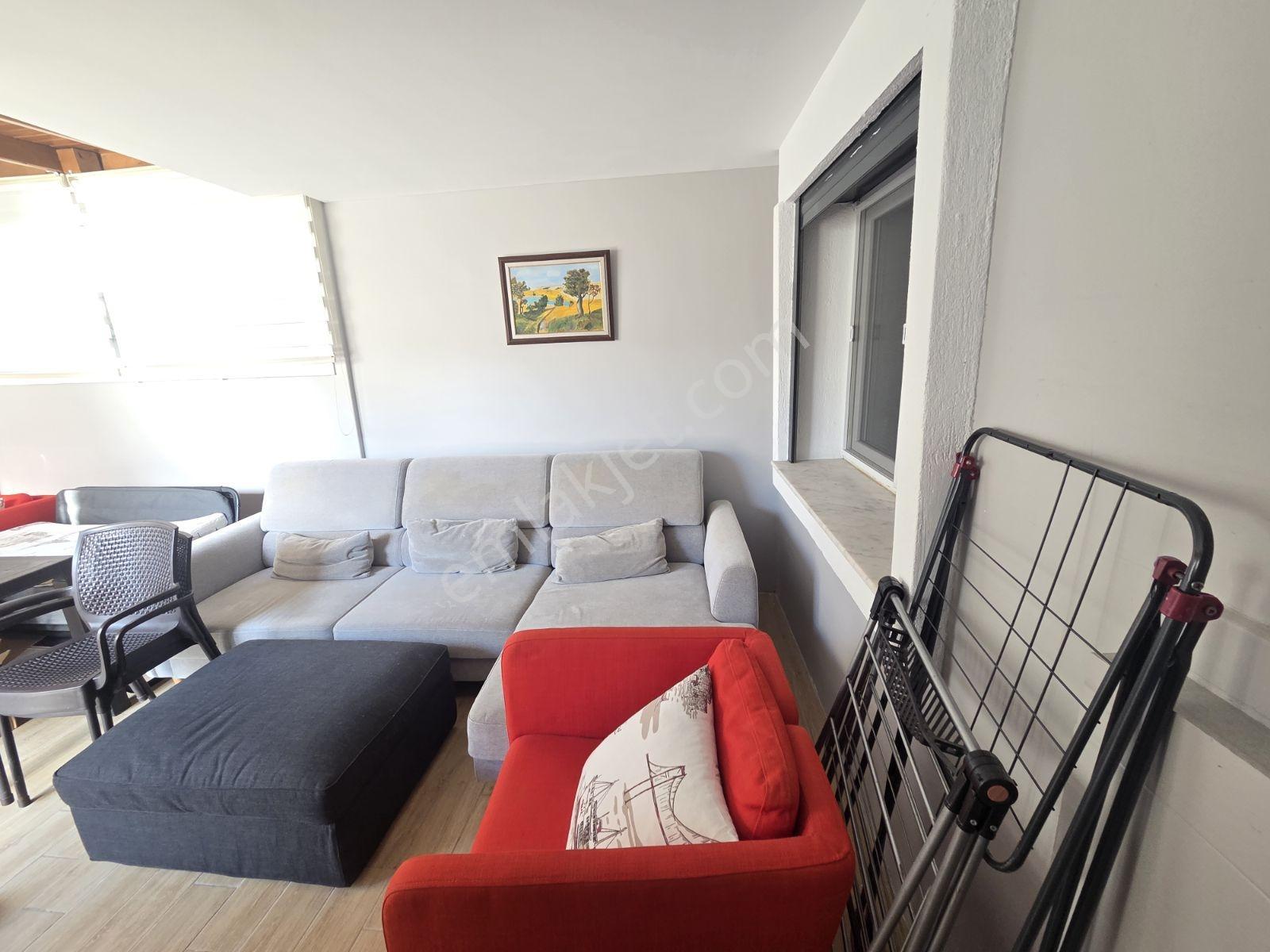 Yenifoça Burunucu'nda Denize Sıfır Satılık 2+1 Daire — fotoğraf 34