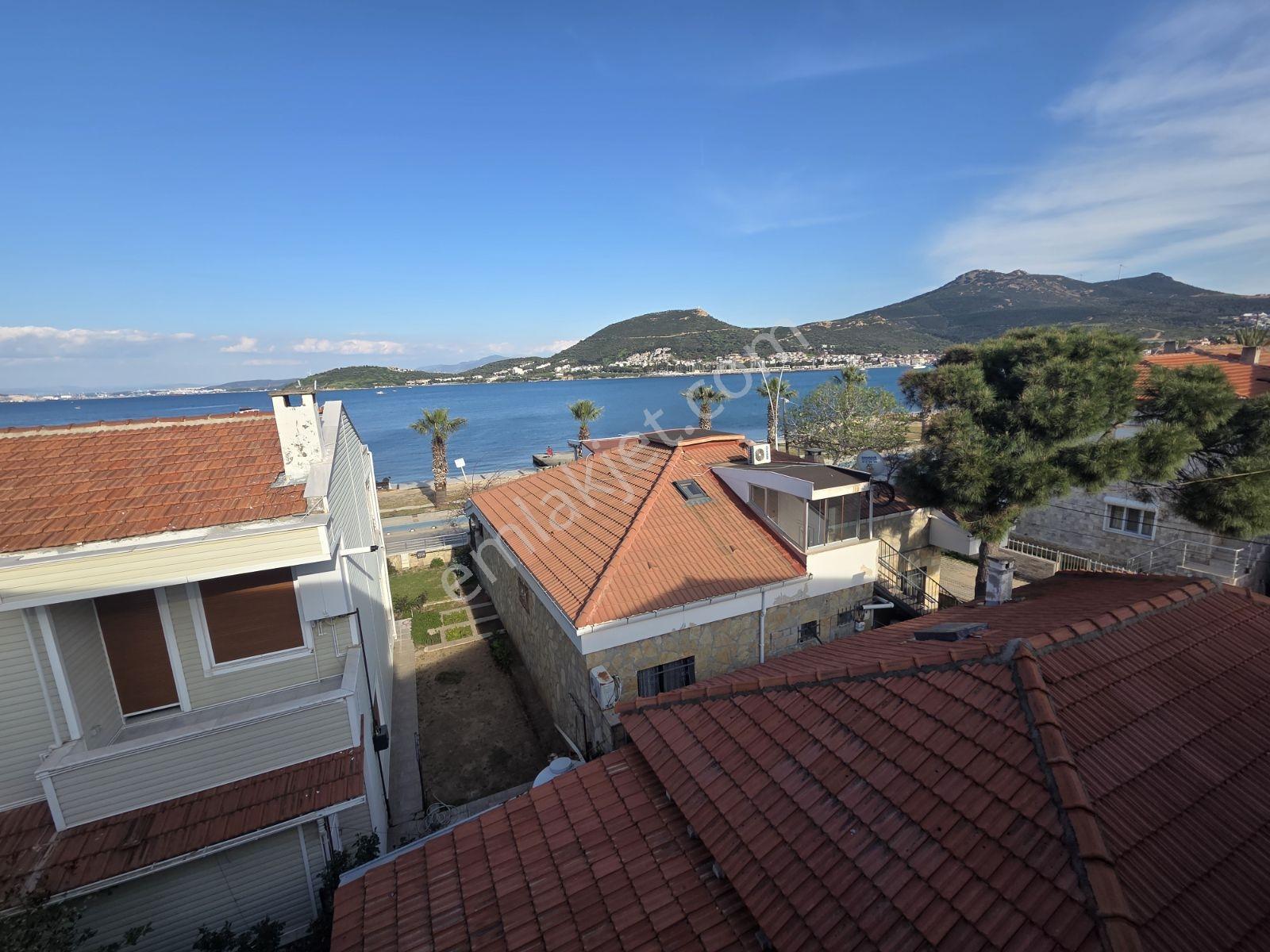 Yenifoça Burunucu'nda Denize Sıfır Satılık 2+1 Daire — fotoğraf 35