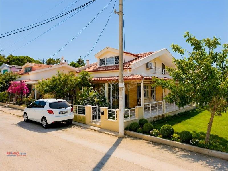 Nazilli Sitesi'nde Bakımlı 4+1 Fırsat Fiyatlı Satılık Villa — fotoğraf 2