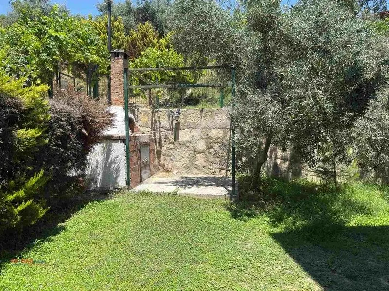 Satılık Genış Bahçe Kullanımlı Köşe Konumlu Ferah 4+1 Vılla — fotoğraf 23