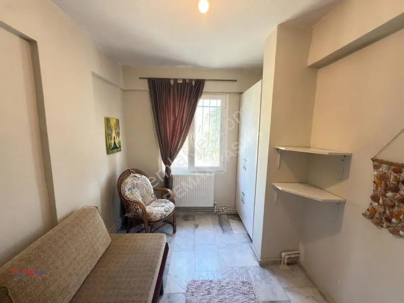 Satılık Genış Bahçe Kullanımlı Köşe Konumlu Ferah 4+1 Vılla — fotoğraf 25