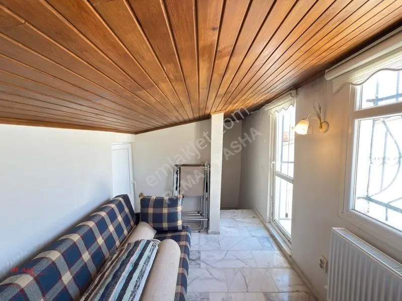 Satılık Genış Bahçe Kullanımlı Köşe Konumlu Ferah 4+1 Vılla — fotoğraf 26