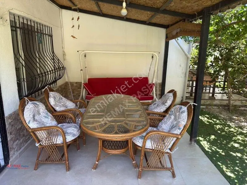 Satılık Genış Bahçe Kullanımlı Köşe Konumlu Ferah 4+1 Vılla — fotoğraf 29