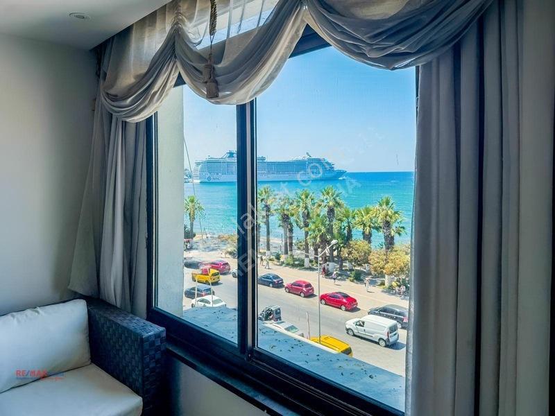 Kuşadası Liman Ve Marina Manzaralı, 275m2, 3+2 Çatı Dubleks — fotoğraf 3