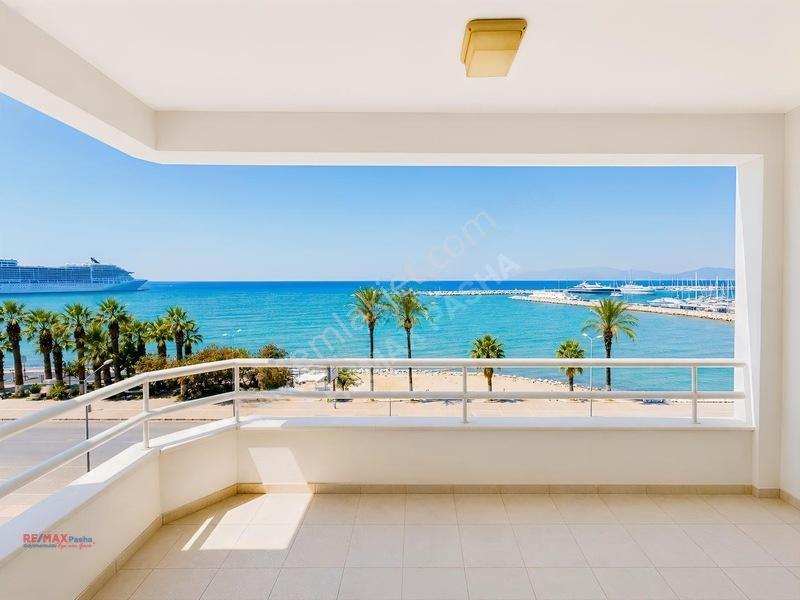 Kuşadası Liman Ve Marina Manzaralı, 275m2, 3+2 Çatı Dubleks — fotoğraf 8