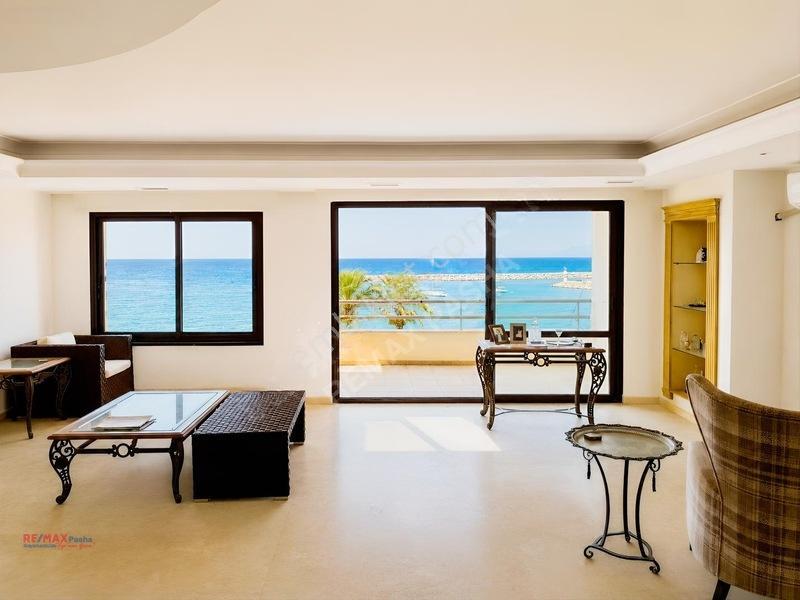 Kuşadası Liman Ve Marina Manzaralı, 275m2, 3+2 Çatı Dubleks — fotoğraf 9