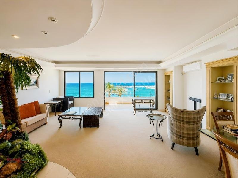 Kuşadası Liman Ve Marina Manzaralı, 275m2, 3+2 Çatı Dubleks — fotoğraf 10