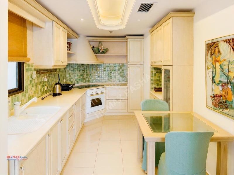 Kuşadası Liman Ve Marina Manzaralı, 275m2, 3+2 Çatı Dubleks — fotoğraf 13