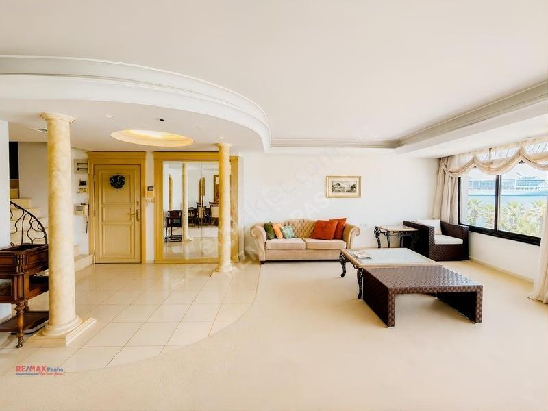 Kuşadası Liman Ve Marina Manzaralı, 275m2, 3+2 Çatı Dubleks — fotoğraf 23