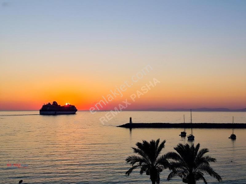 Kuşadası Liman Ve Marina Manzaralı, 275m2, 3+2 Çatı Dubleks — fotoğraf 29