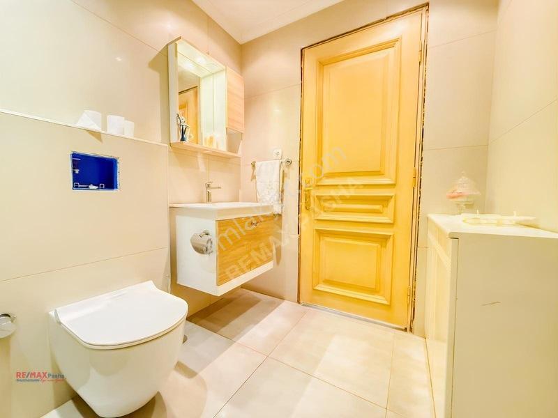 Kuşadası Liman Ve Marina Manzaralı, 275m2, 3+2 Çatı Dubleks — fotoğraf 32