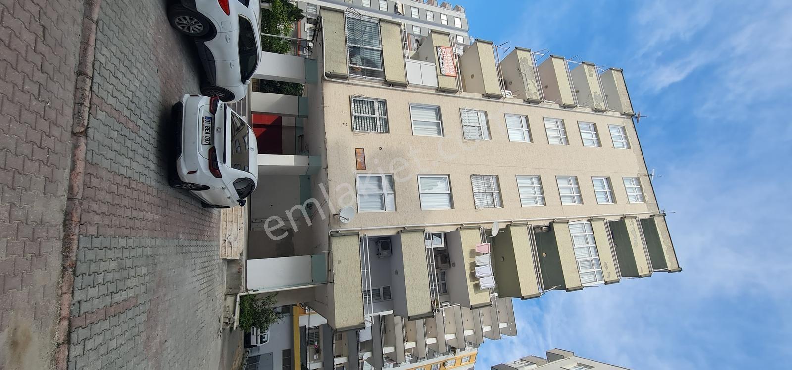 Güzelyalı Media Market Arkasında Satılık 3+1 Az Katlı — fotoğraf 2