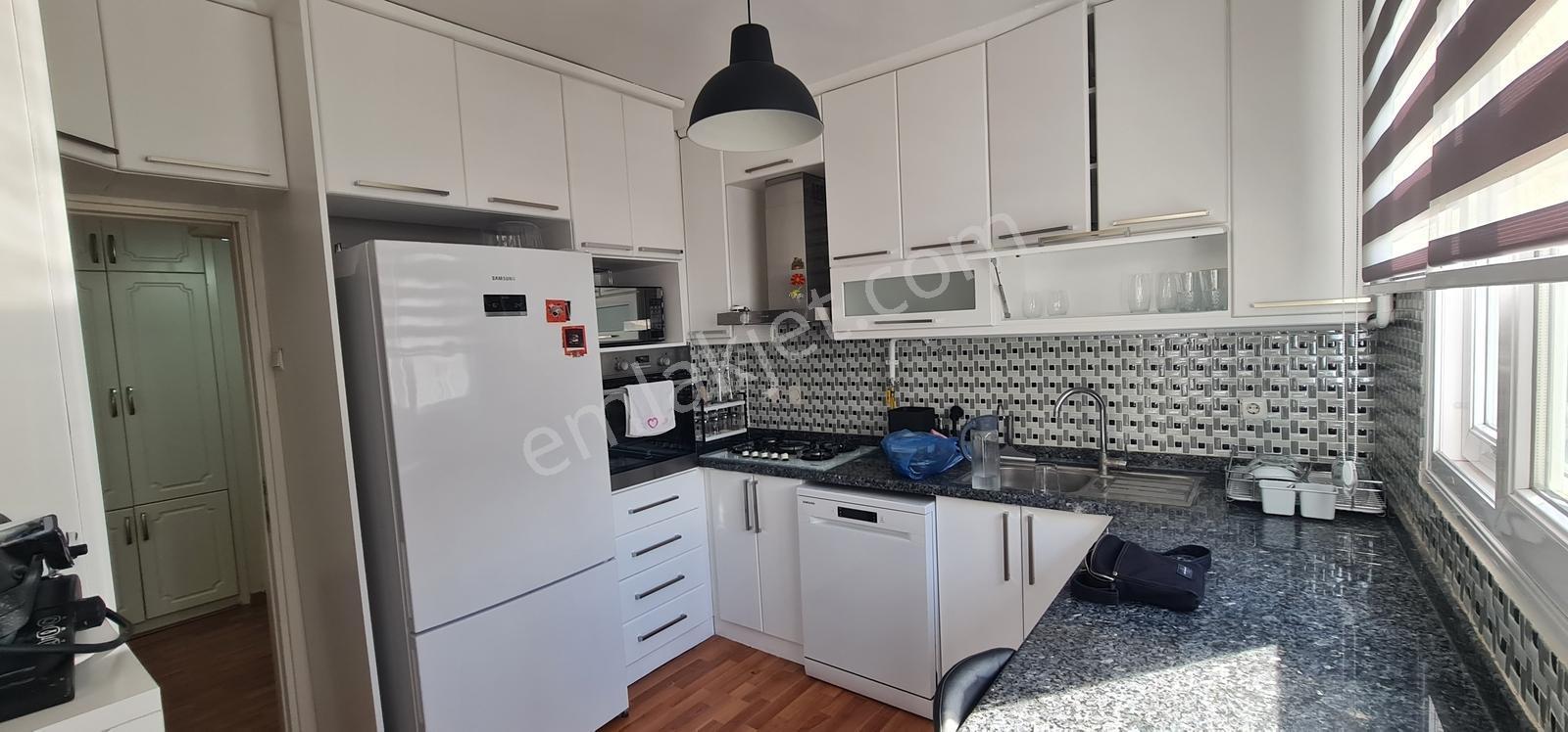 Güzelyalı Media Market Arkasında Satılık 3+1 Az Katlı — fotoğraf 3