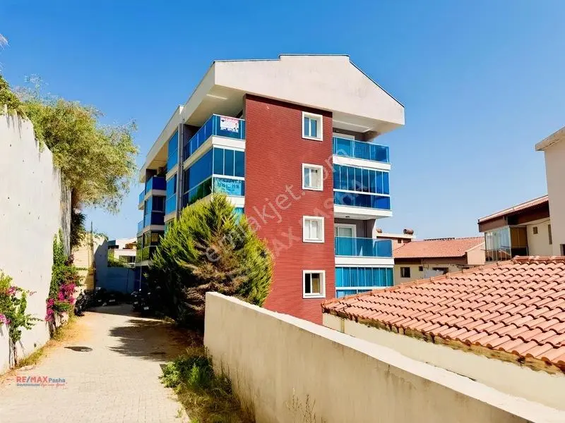Kuşadası Merkezde Geniş Teraslı Ferah 4+1 Dubleks Satışta... — fotoğraf 6