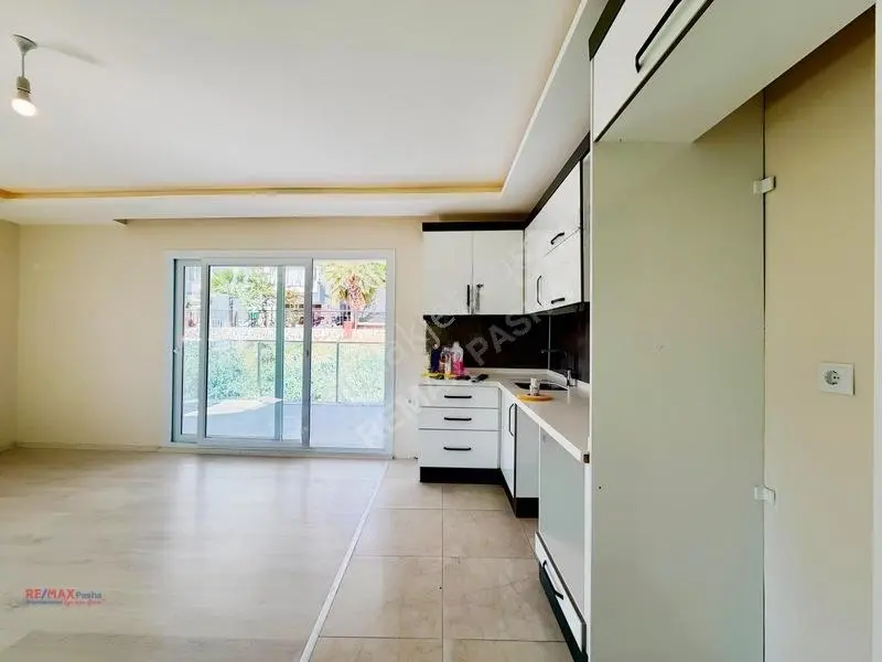 Kuşadası Merkezde Geniş Teraslı Ferah 4+1 Dubleks Satışta... — fotoğraf 9