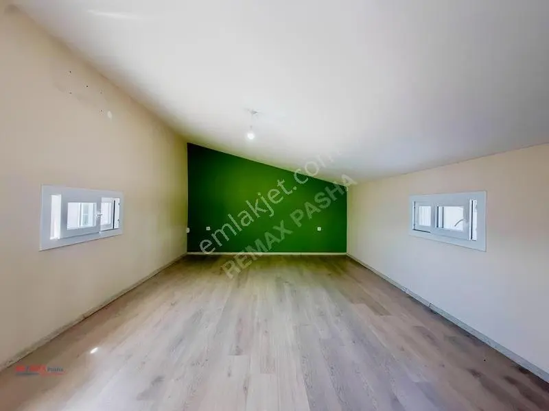 Kuşadası Merkezde Geniş Teraslı Ferah 4+1 Dubleks Satışta... — fotoğraf 10