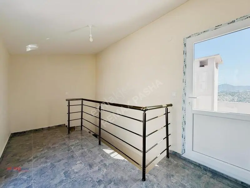 Kuşadası Merkezde Geniş Teraslı Ferah 4+1 Dubleks Satışta... — fotoğraf 16