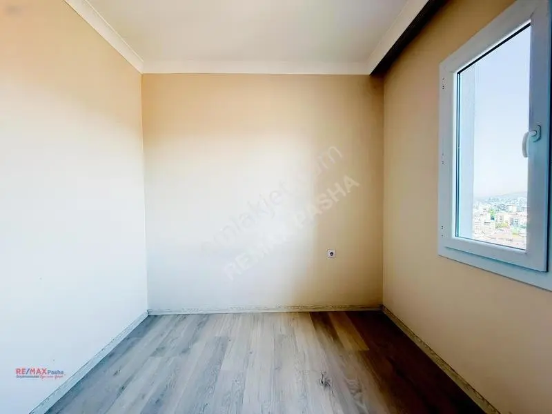Kuşadası Merkezde Geniş Teraslı Ferah 4+1 Dubleks Satışta... — fotoğraf 23