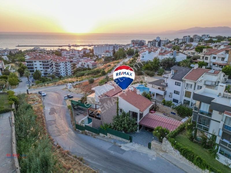 Marinada Muhteşem Deniz Manzaralı Özel Havuz 8+2 Emsalsiz Villa