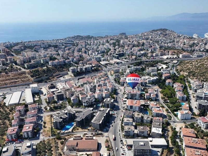 Kuşadası Kirazlı Yolu Ana Cadde Üzerinde, Satılık 3+1 Geniş Çatı — fotoğraf 4