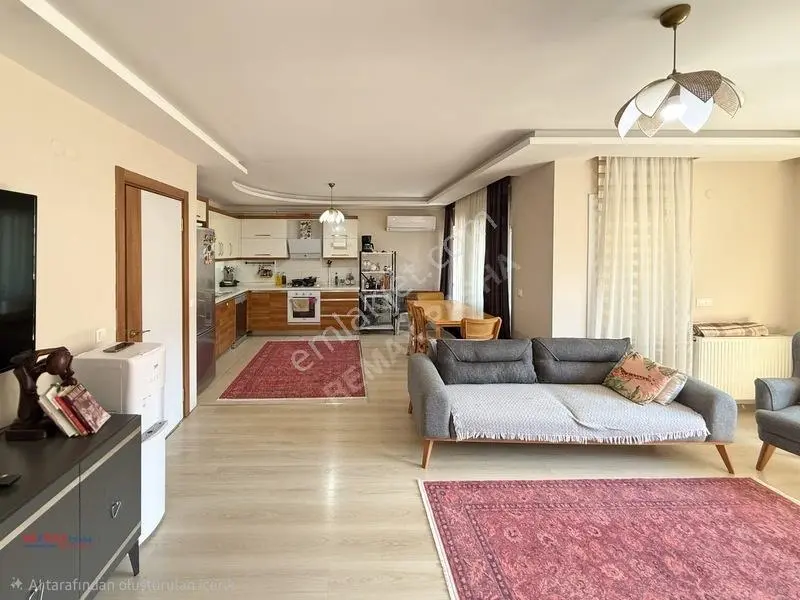 Kuşadası Kirazlı Yolu Ana Cadde Üzerinde, Satılık 3+1 Geniş Çatı — fotoğraf 8