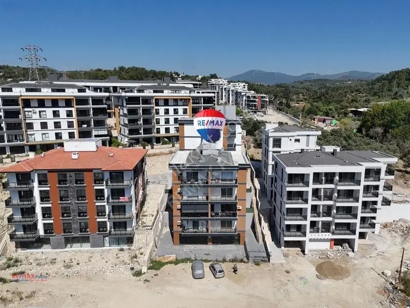 Kuşadası Kirazlı Yolu Cad. Masrafsız,balkonlu,80 M2 2+1 Daire — fotoğraf 2