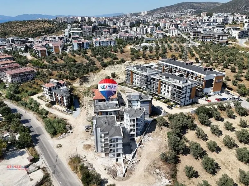 Kuşadası Kirazlı Yolu Cad. Masrafsız,balkonlu,80 M2 2+1 Daire — fotoğraf 6
