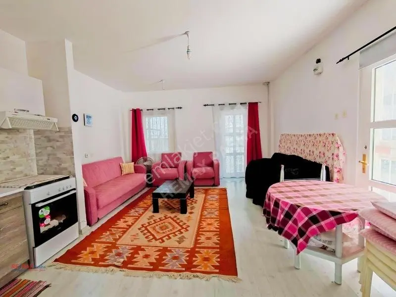 Kuşadası'nda Havuzlu, Doğalgazlı Sitede,yaz-kış Yaşamlık Fırsat — fotoğraf 11