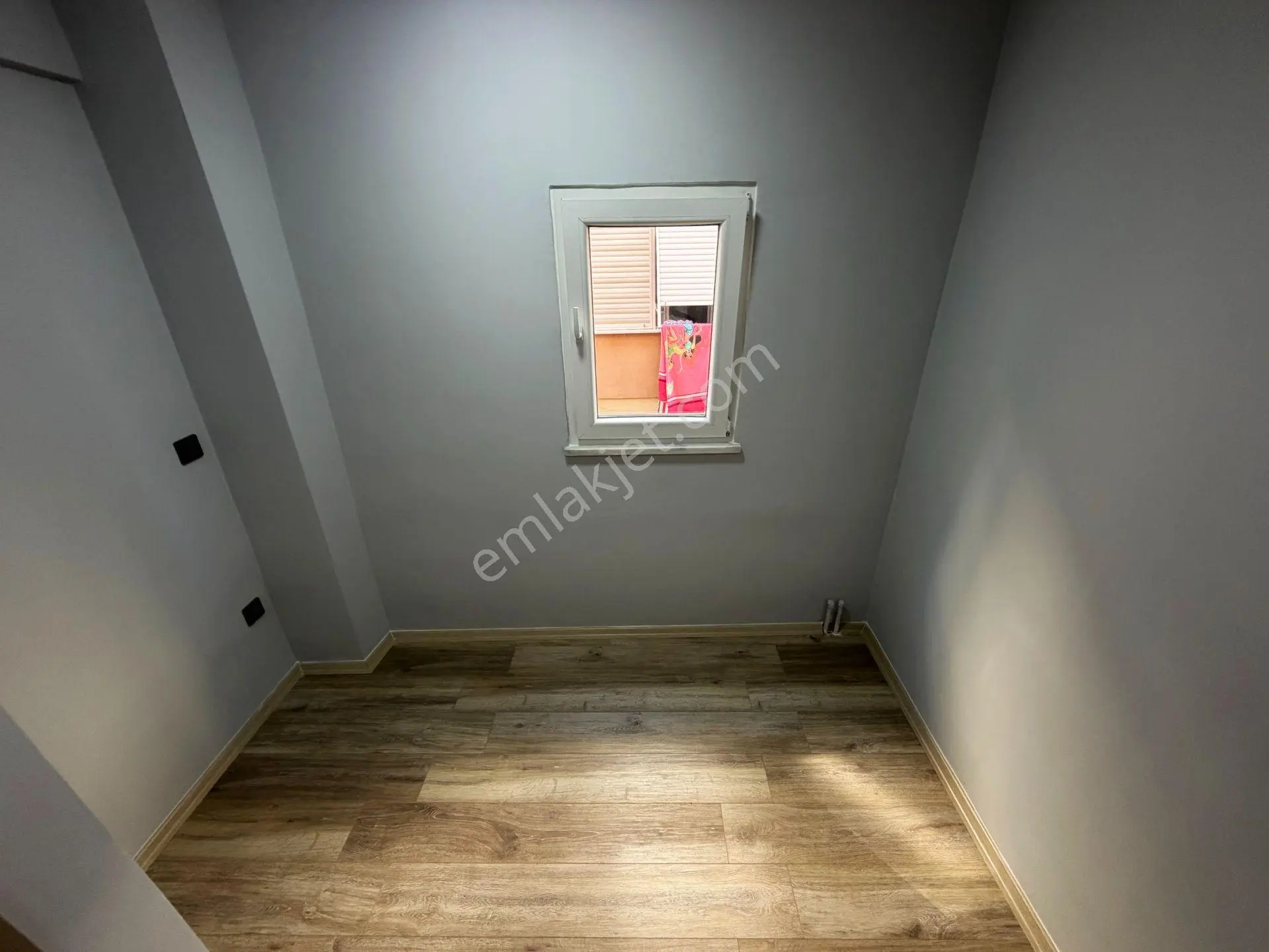 Aktif'ten Altınoluk'ta Satılık Giyinme Odalı Harika Tasarımlı Denize 500mt 2+1 Daire — fotoğraf 7