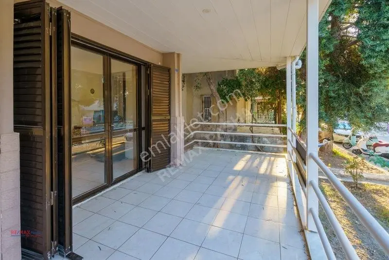 Kuşadası Egelanya Sit Denize 200 Mt Ön Cephe 4+1 Trıpleks Yazlık — fotoğraf 13