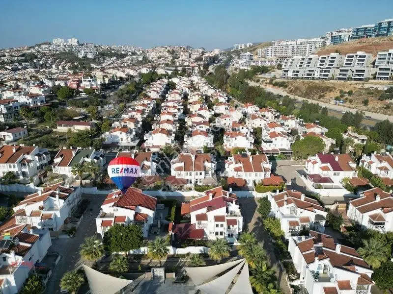 Kadınlar Denızı Mah. Bahçelıevler Sıtesı 4+1 Vılla Denıze 300m — fotoğraf 2