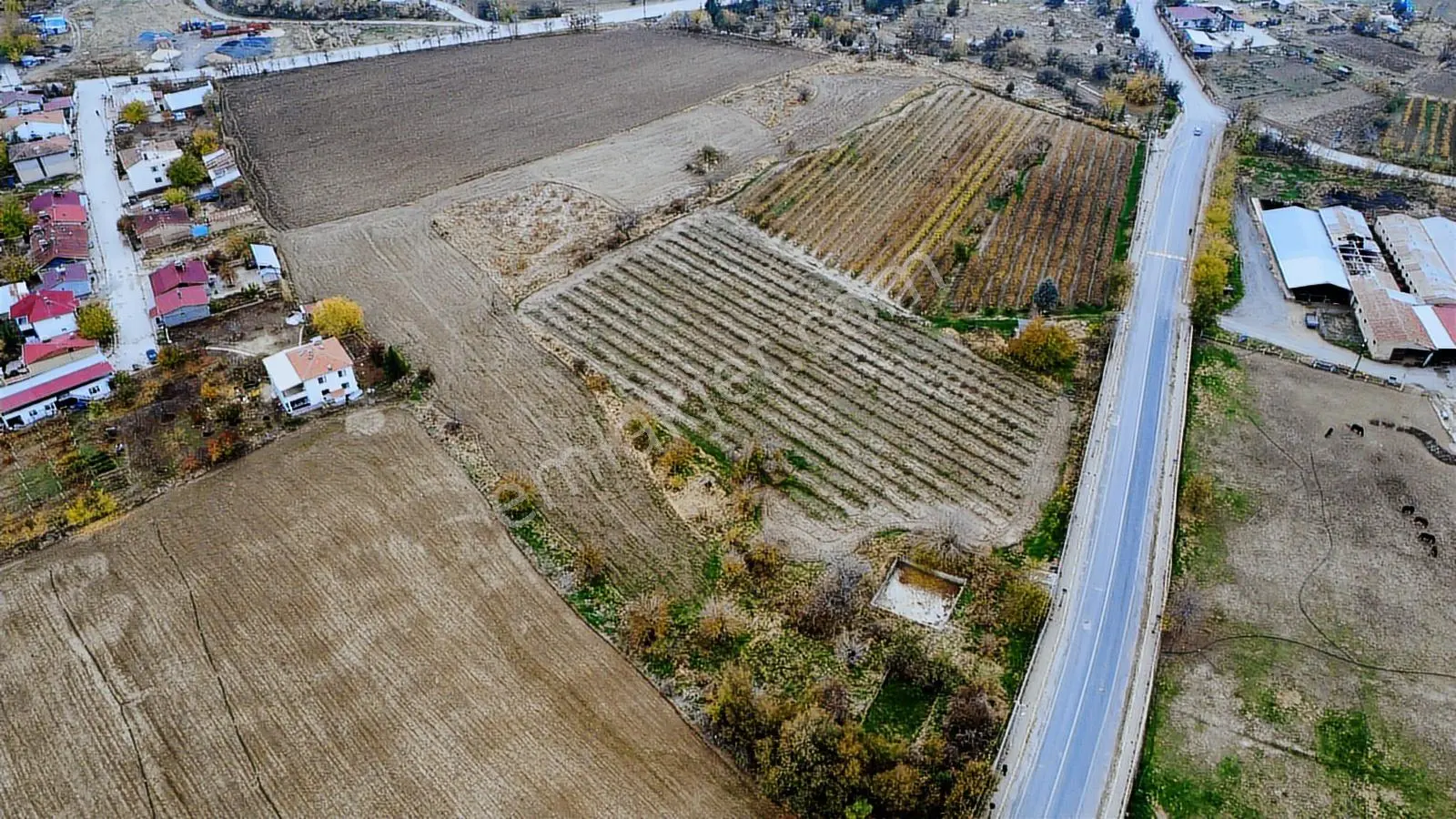 Harbert Yurtbaşı Cumhuriyet Mah. 13.785 M2 Satılık Tarla — fotoğraf 8