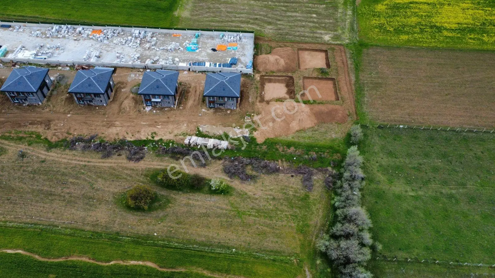 Harbert Ataşehir Mahallesinde Satılık 3 Villa'lık Köşe Parsel — fotoğraf 13