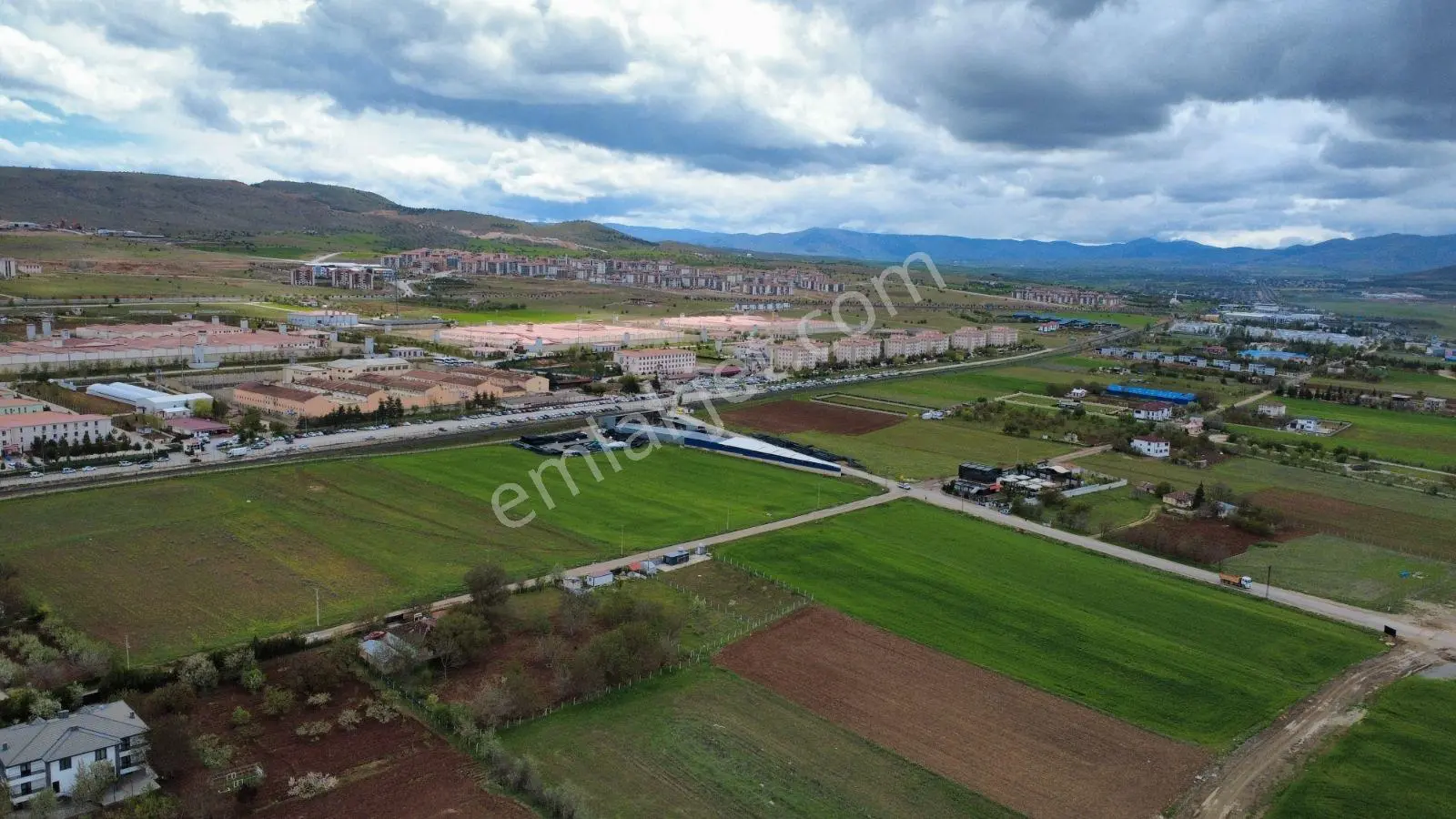 Harbert Ataşehir Mahallesinde Satılık 3 Villa'lık Köşe Parsel — fotoğraf 15