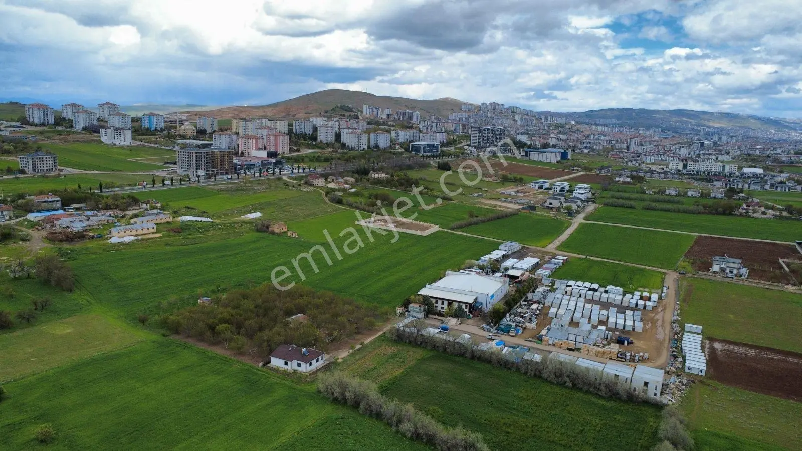 Harbert Ataşehir Mahallesinde Satılık 3 Villa'lık Köşe Parsel — fotoğraf 17