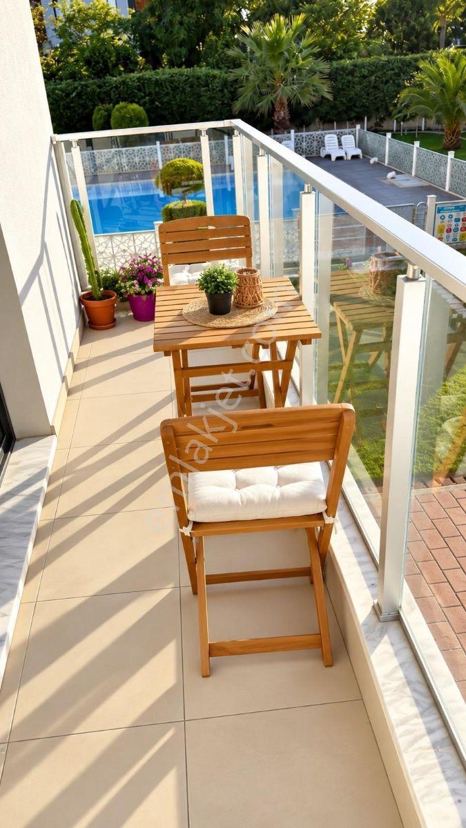 Ataşehir Sitesi'nde Havuz Cephesinde 3+1 Lüx Daire — fotoğraf 13