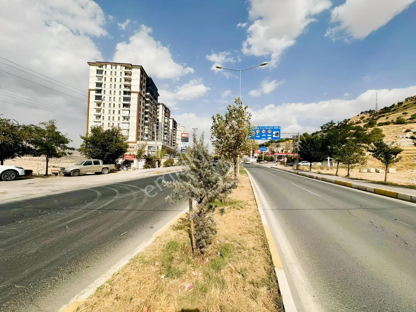 Düğün Salonu Ve Ticari İşletmelere Uygun Yola 46 Met. Cephe Arsa — fotoğraf 16