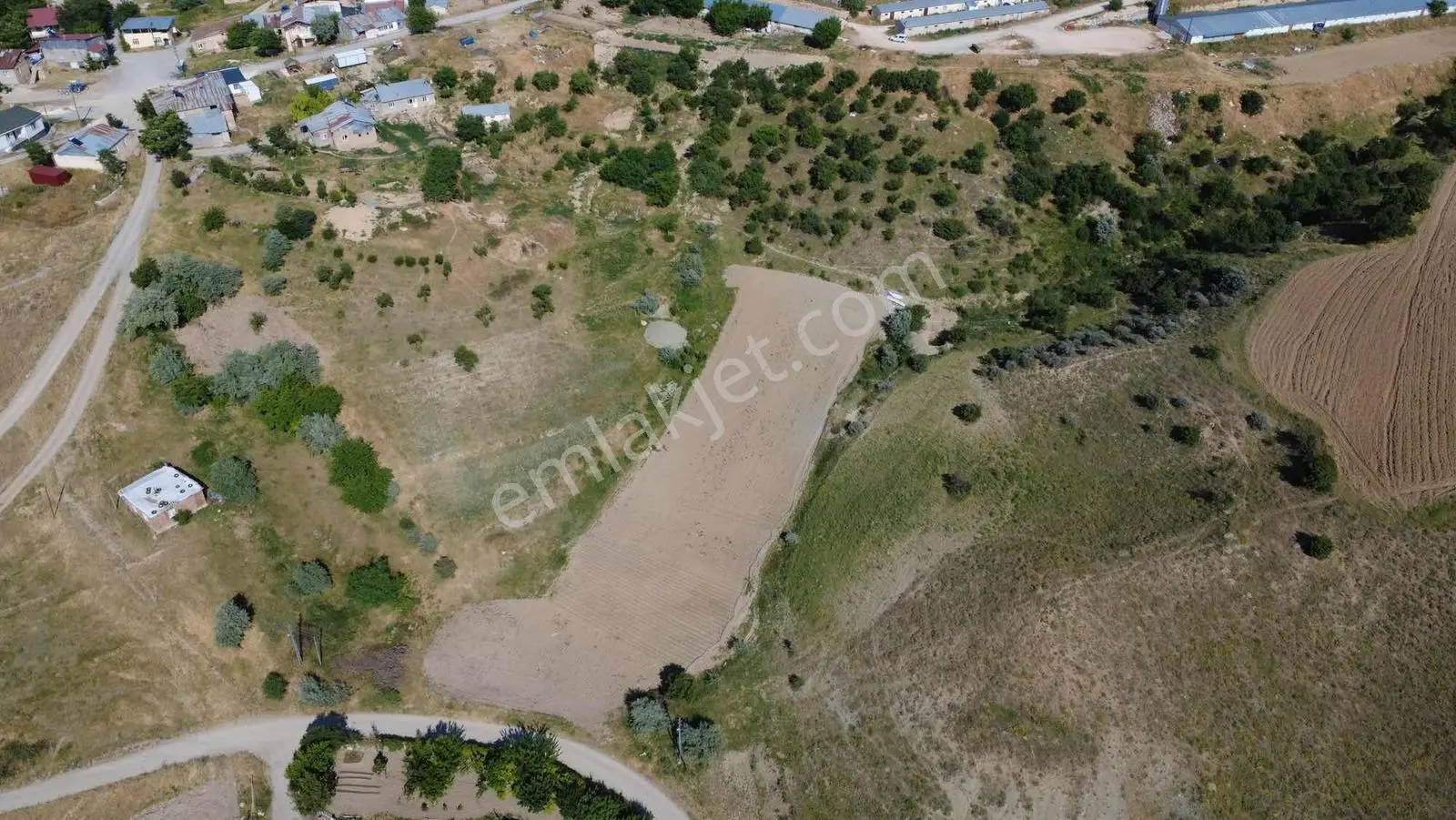 Harbert Harmantepe'de Cip Barajı Manzaralı Satılık Fırsat Tarla — fotoğraf 2