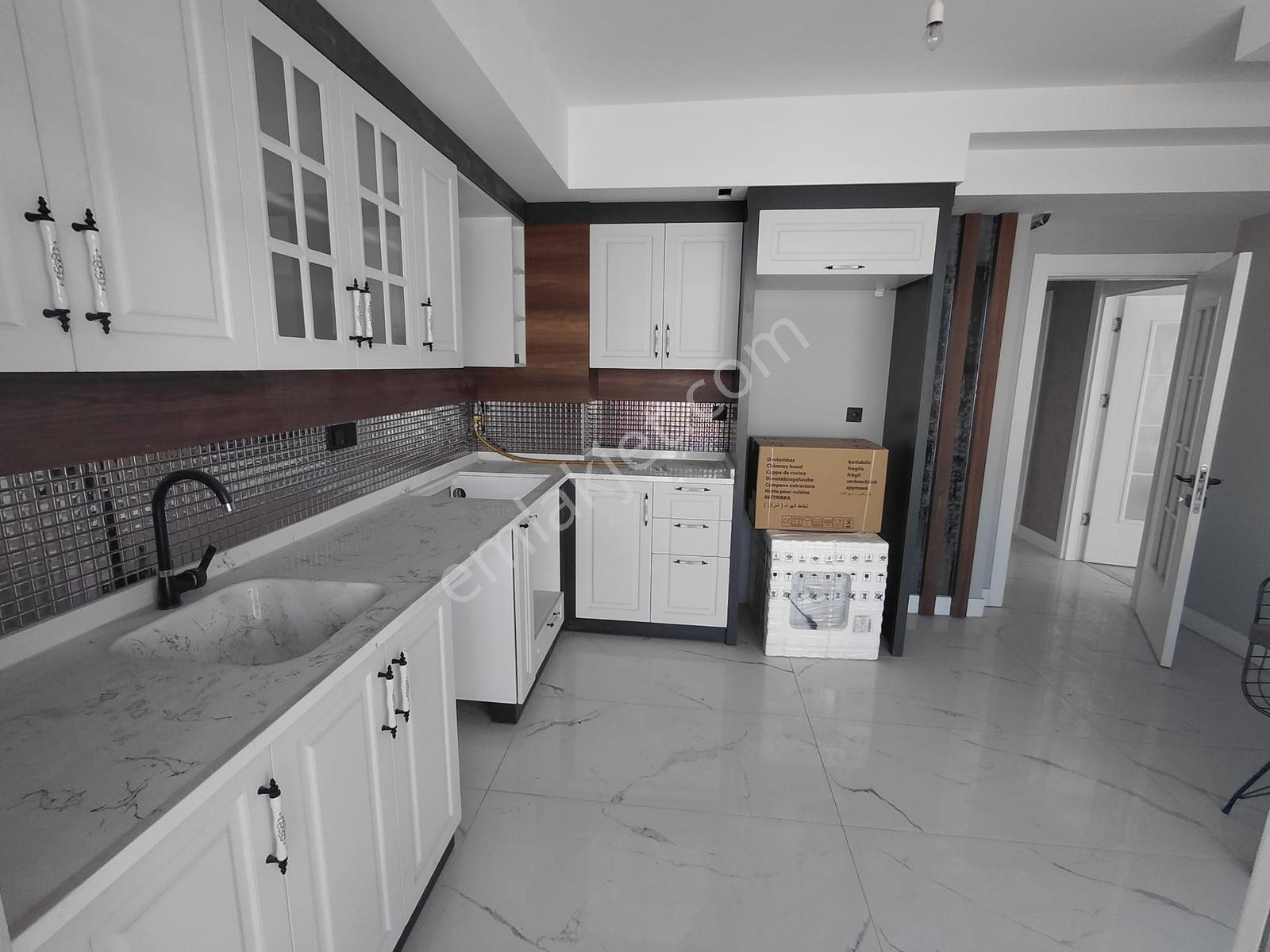 Yenice Mahallesinde 3+1 Sıfır Satılık Daire — fotoğraf 3